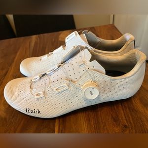 Fizik tempo decos Carbon cycling shoes 42 boa
